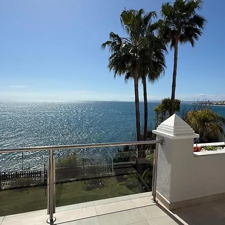 Front With Stunning Sea Views *