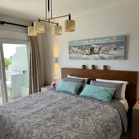 Apartment Front With Stunning Sea Views Estepona