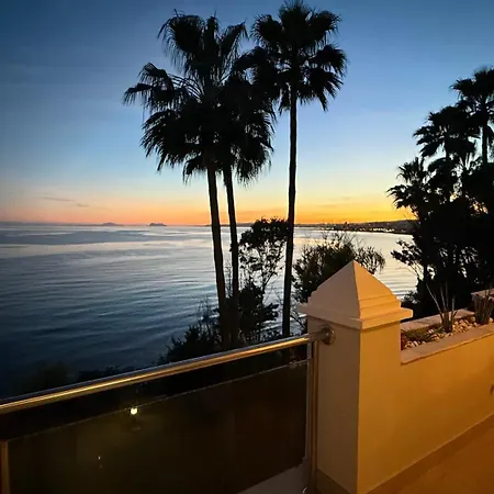 Front With Stunning Sea Views Apartment Estepona